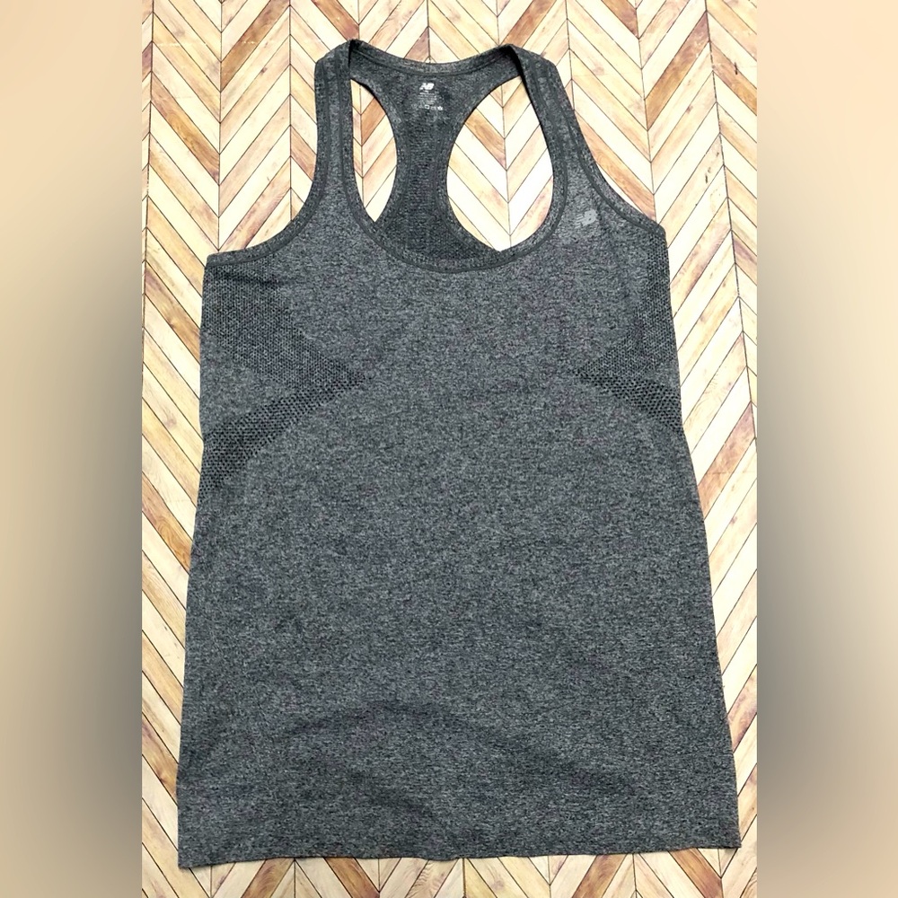 New Balance Womens Grey Active Wear Tank Top. Size XL